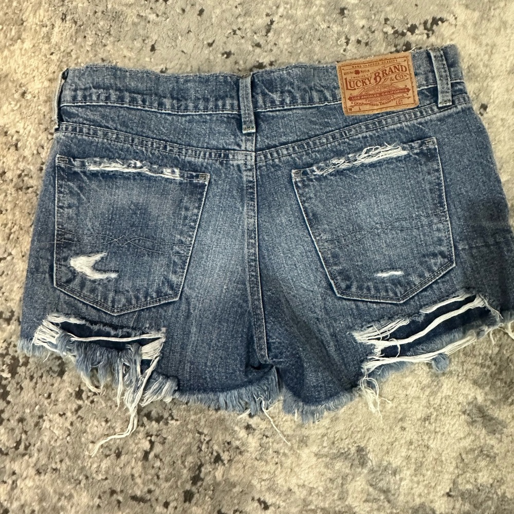 Lucky Brand Jean Shorts Distressed size 6/28 - Picture 2 of 5